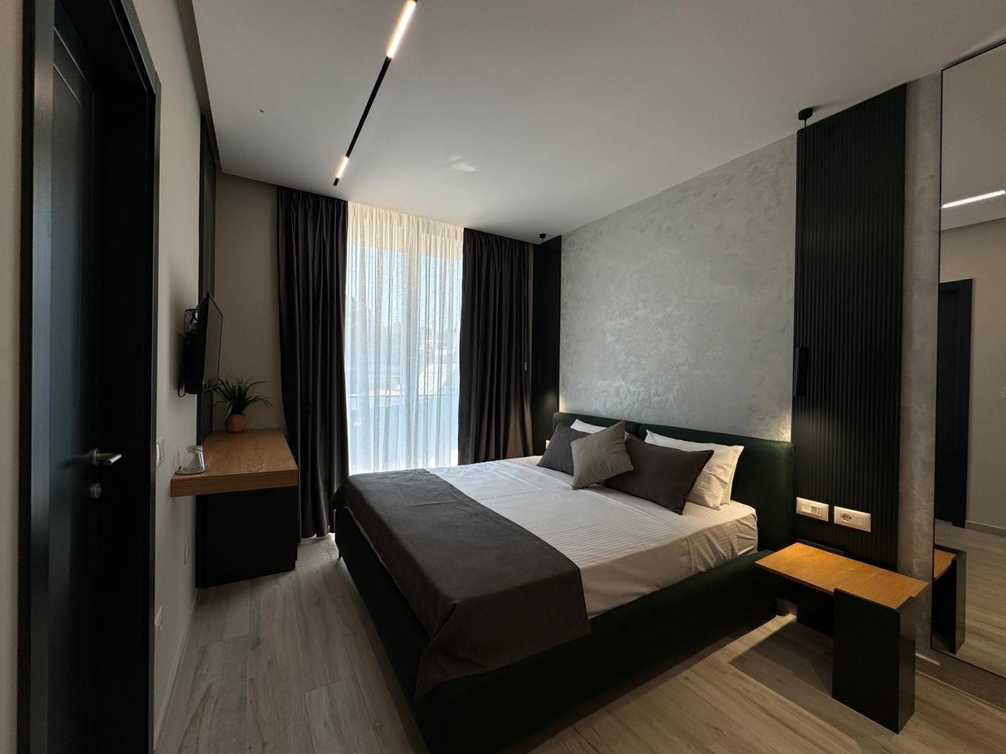 Twins Hotel Vlore Ngoại thất bức ảnh