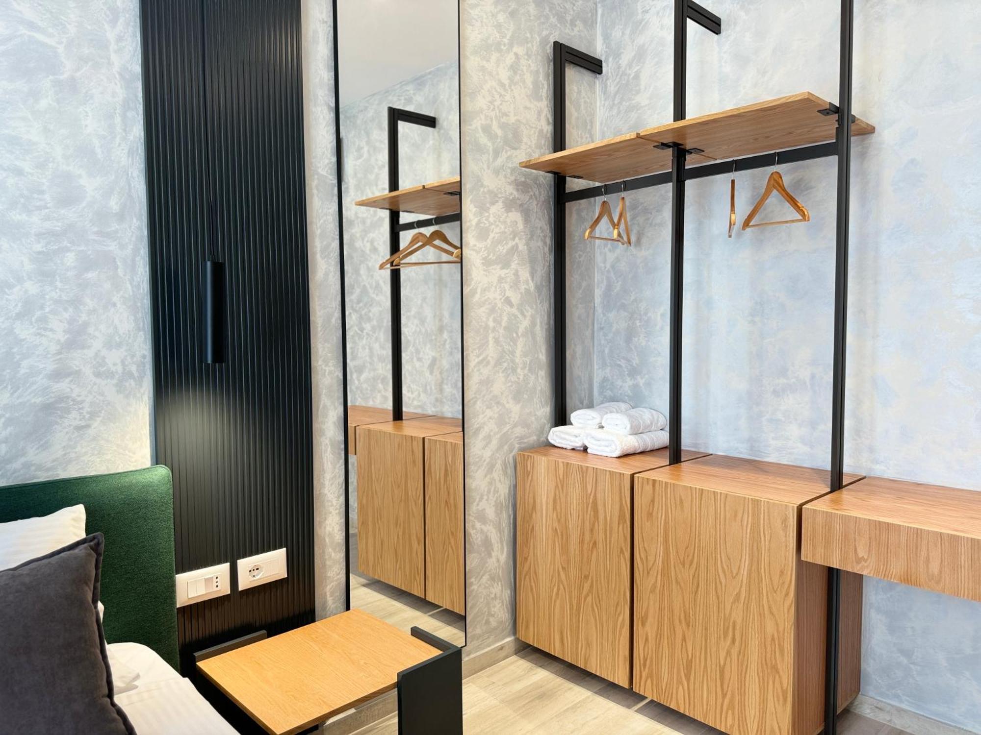 Twins Hotel Vlore Ngoại thất bức ảnh
