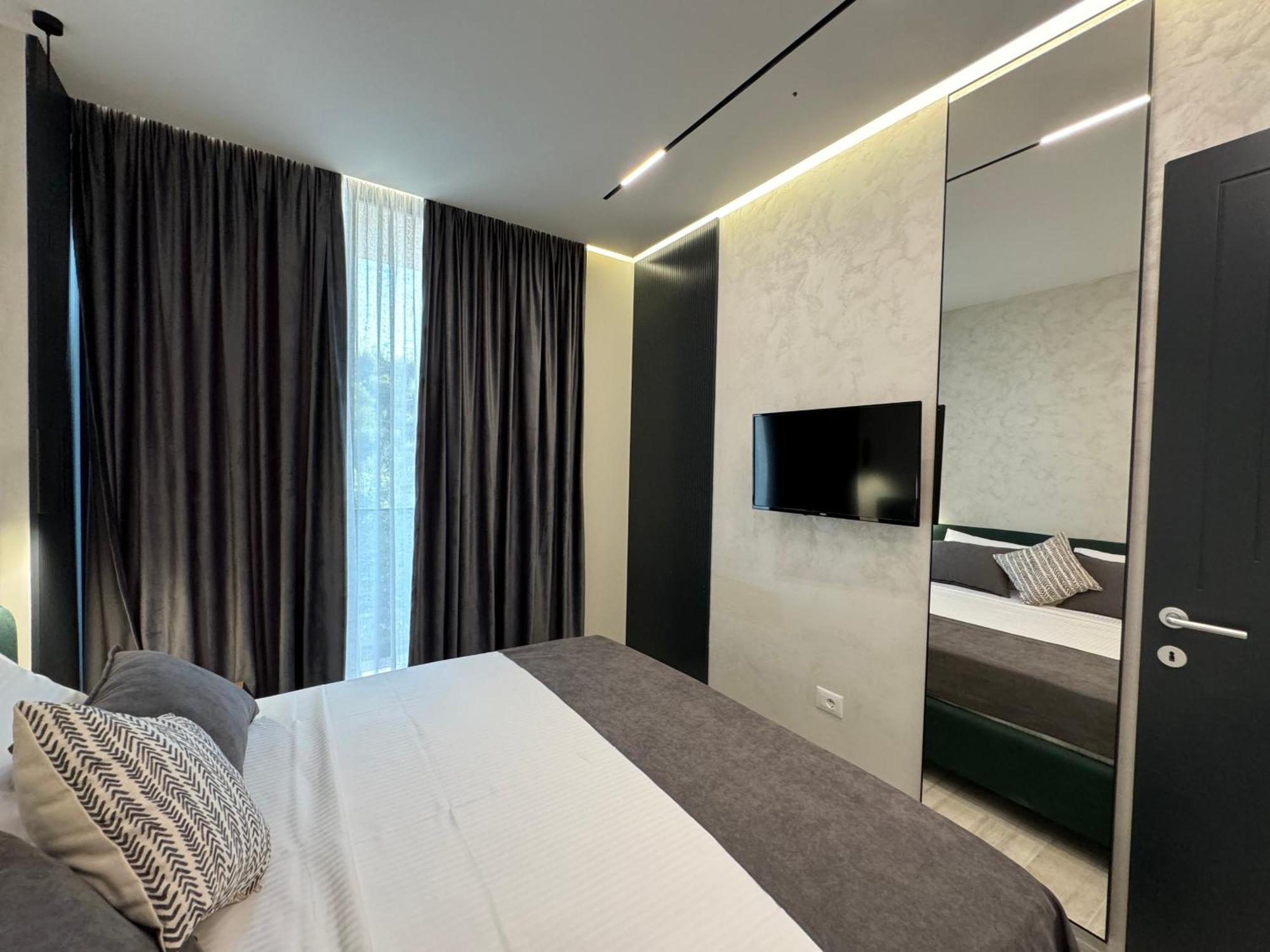 Twins Hotel Vlore Ngoại thất bức ảnh